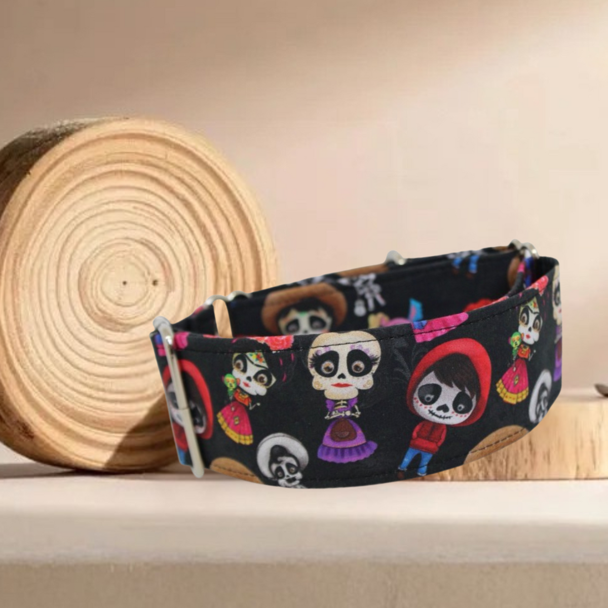 Collar Coco para perros hecho a mano