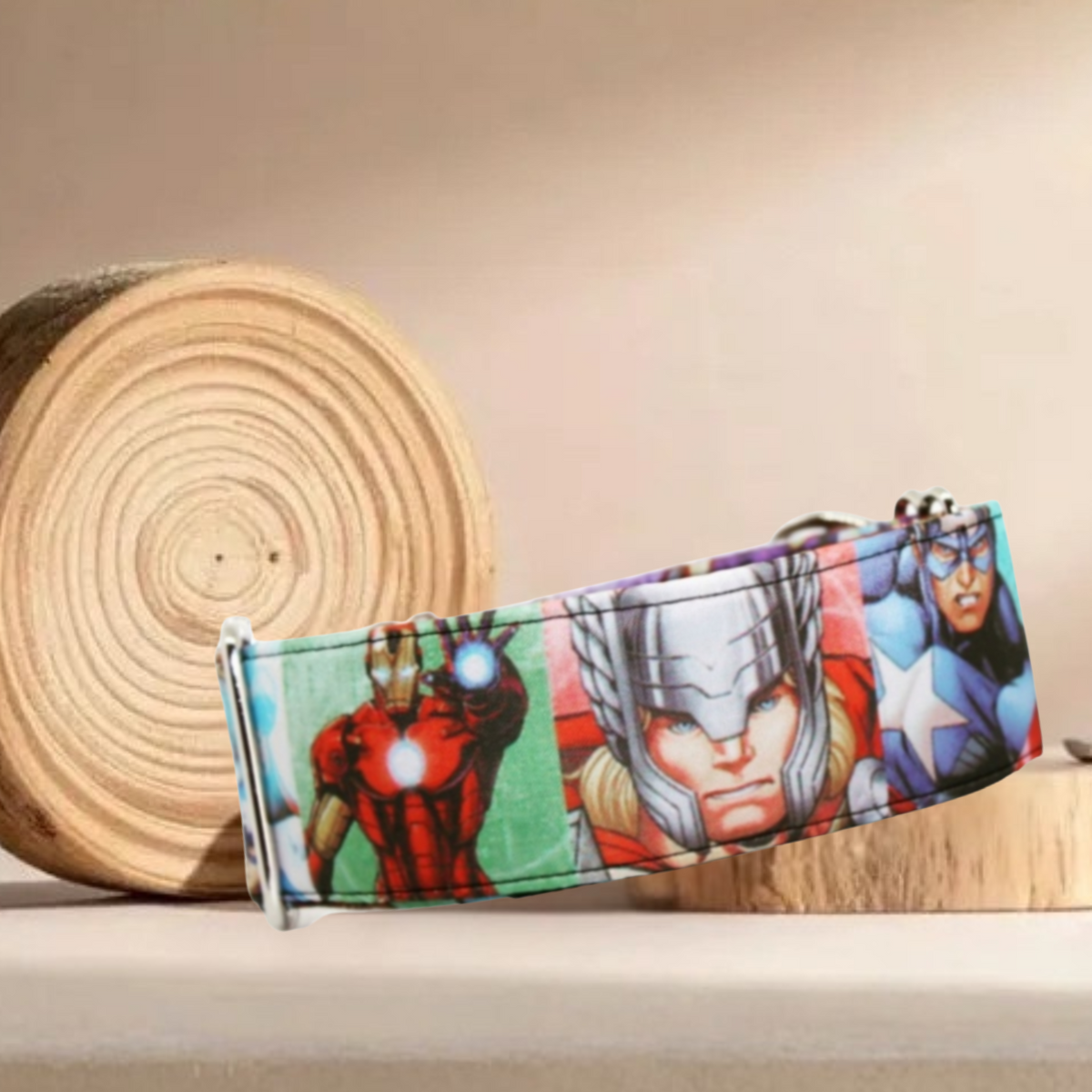 Collar Marvel para perros hecho a mano