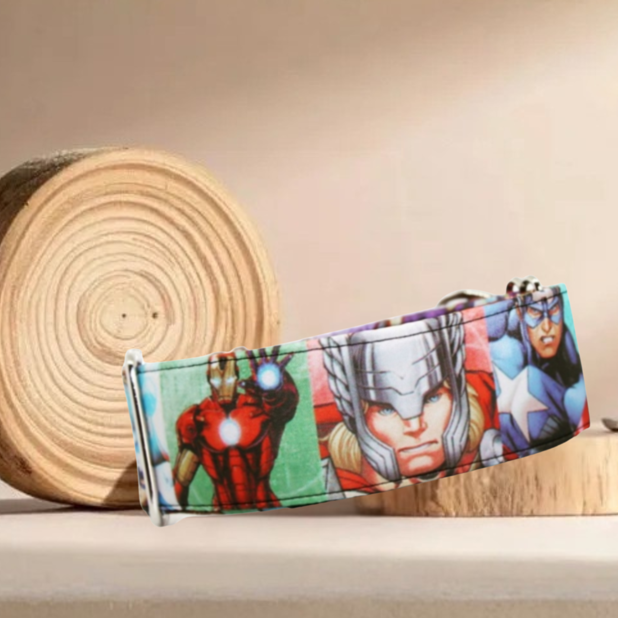 Collar Marvel