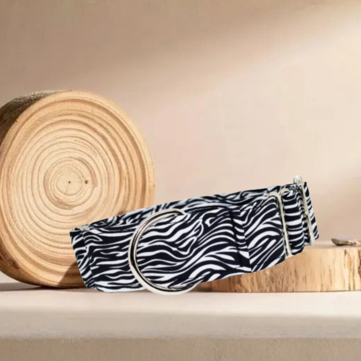 Collar Zebra para perros hecho a mano