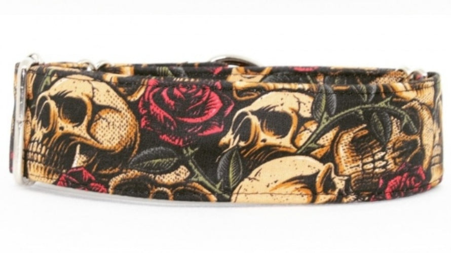 Collar Calaveras y Rosas para perros